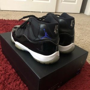 Jordan 11 “Spacejam”